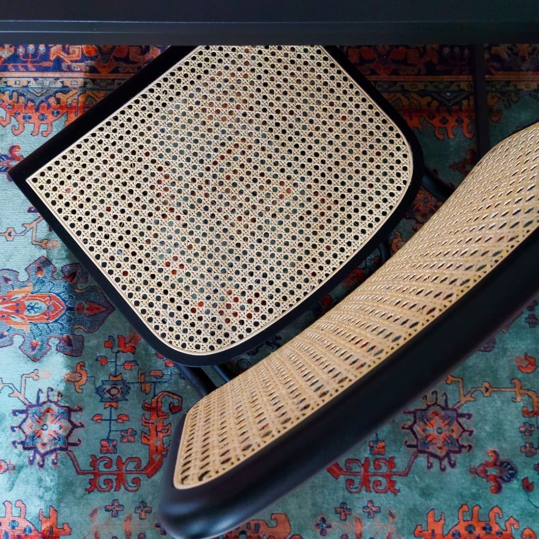 Set van 4 rotan eetkamerstoelen, zwart, model Bas