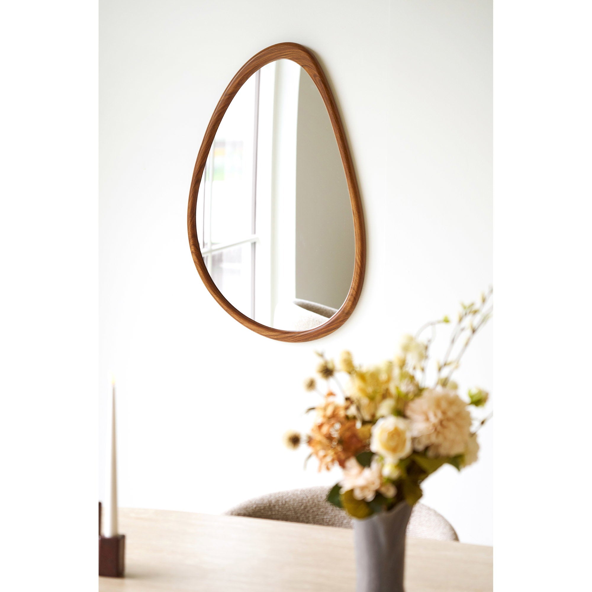Luxon Mirror - Spiegel, organische vorm, houtlook, 50x80 cm