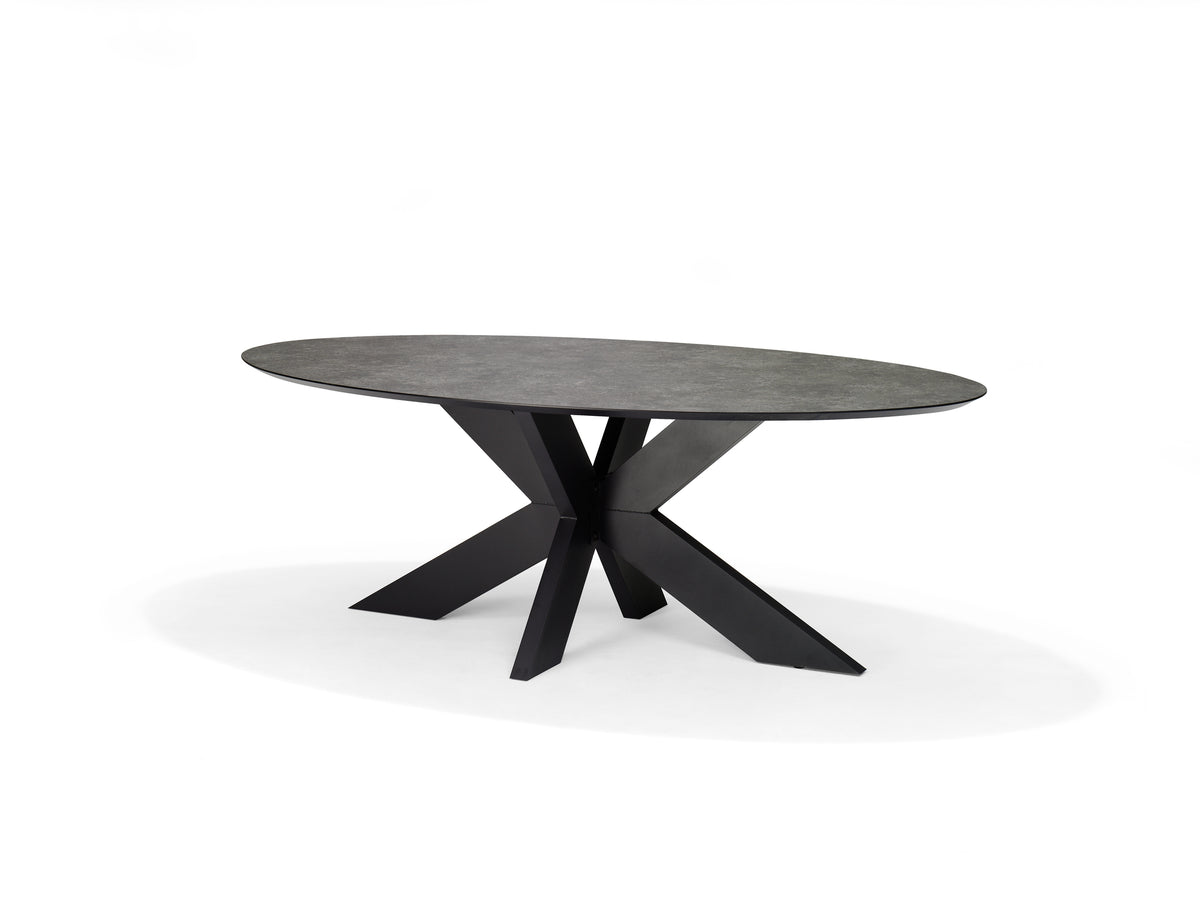 Switch eetkamertafel 240 x 120 ovaal zwart eiken + Stellar
