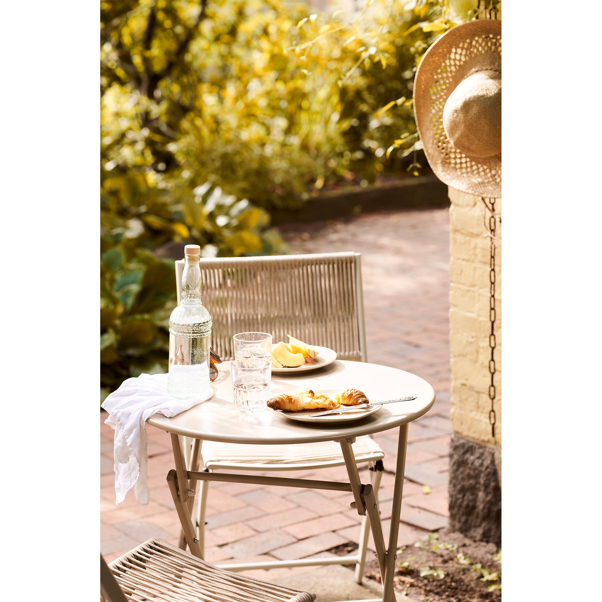 Arcas Bistro Set - bistroset, 2 stoelen en 1 tafel, polyester/staal, taupe