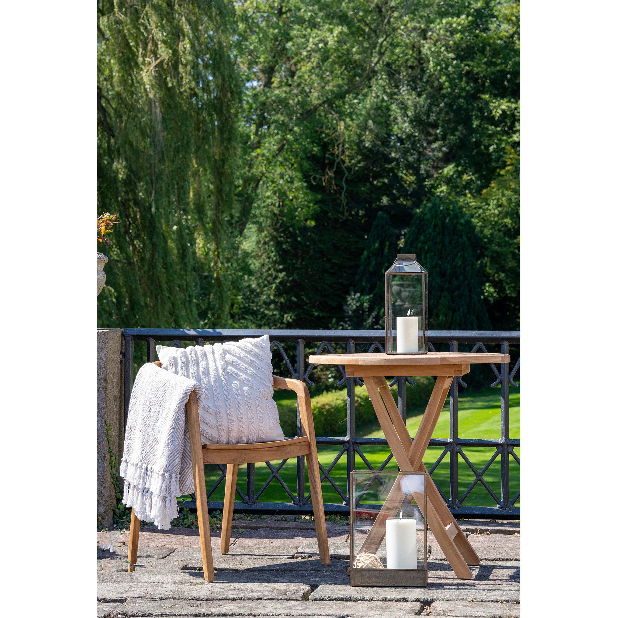Oviedo Bijzettafel - Bijzettafel van teakhout, naturel ø70x75 cm