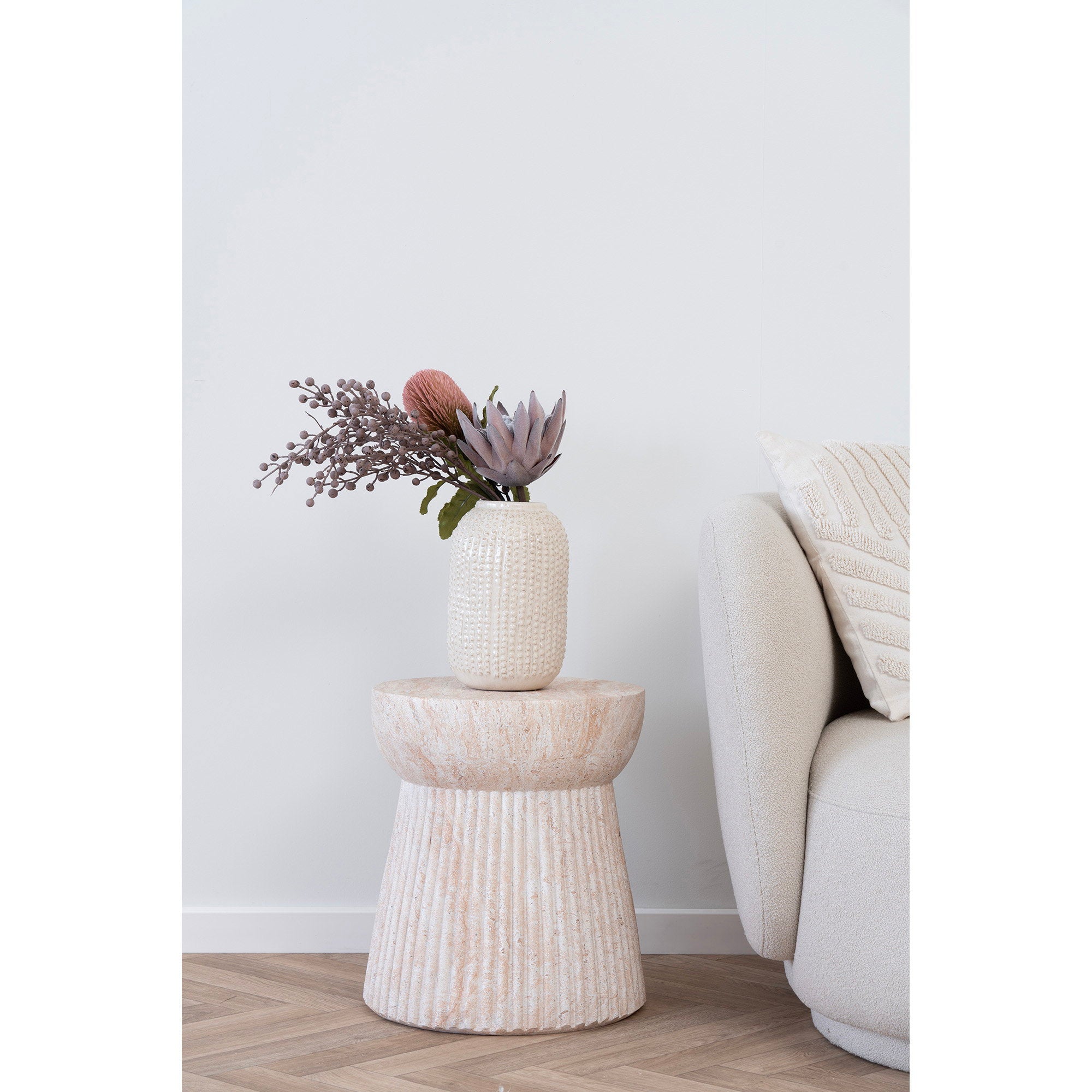 Bonn Bijzettafel - Bijzettafel, fiberclay met geribbelde structuur, naturel ø37x43 cm