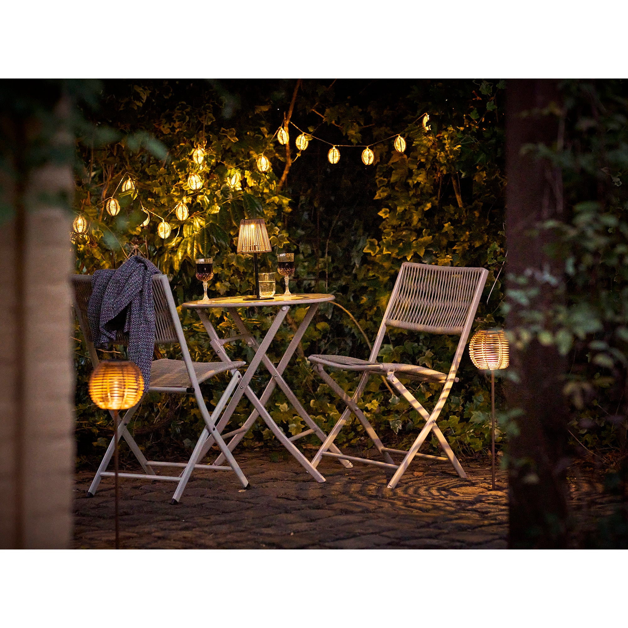 Carlisle Lamp - Lamp, oplaadbaar met geïntegreerd zonnepaneel, naturel
