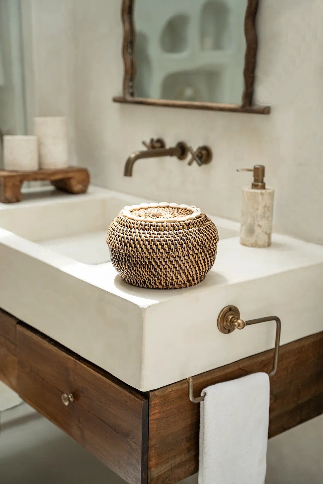 De Colonial Peek-a-Boo-mand - naturel bruin - S