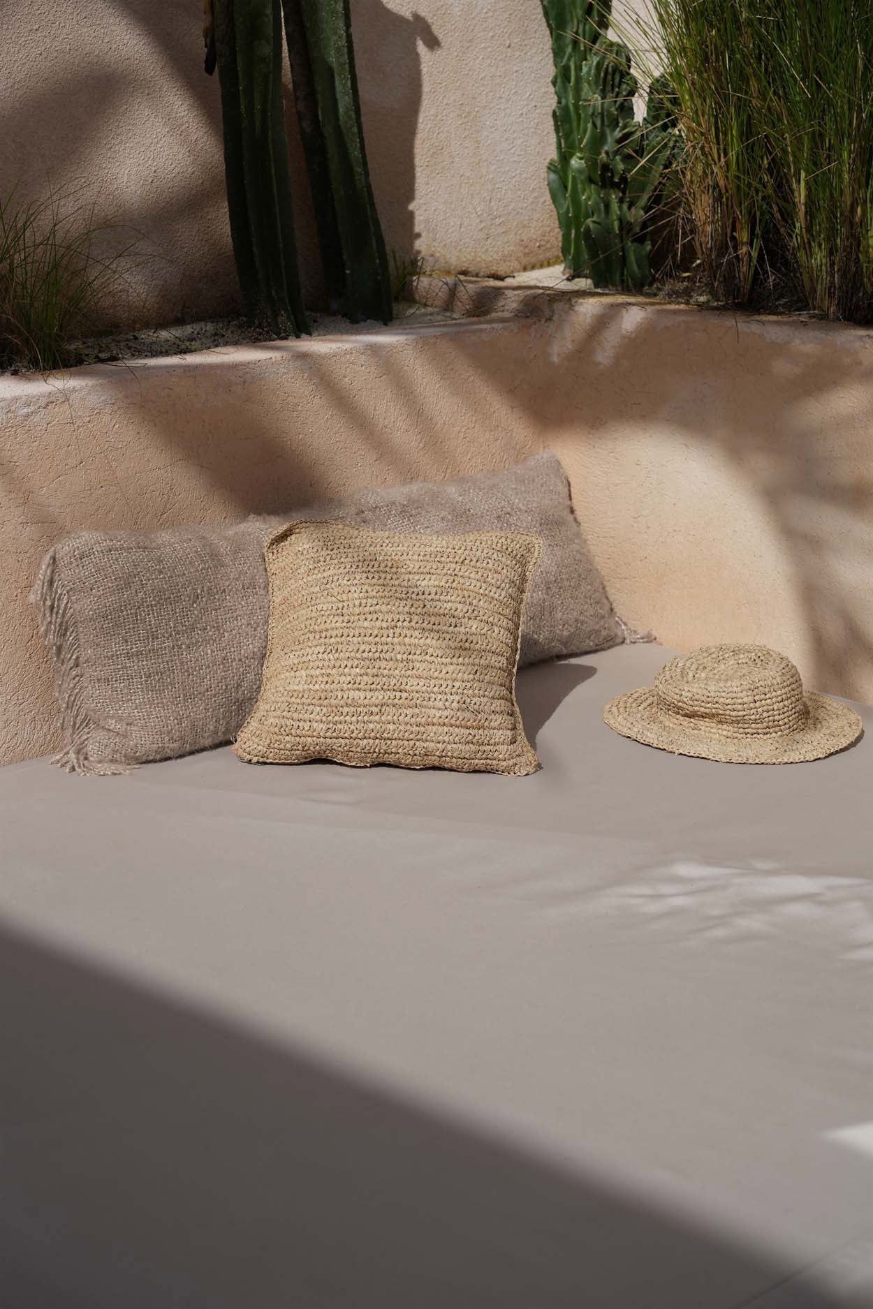 De Raffia Flores vierkante kussenhoes - naturel - 40x40