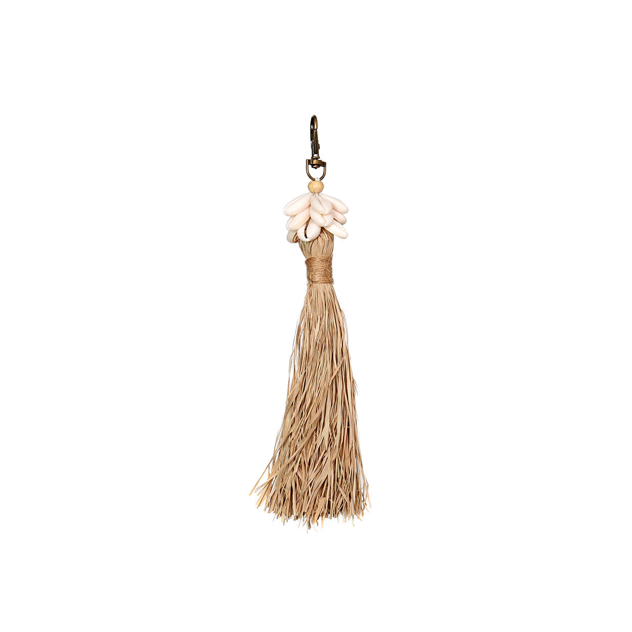 De raffia sleutelhanger met kaurischelp