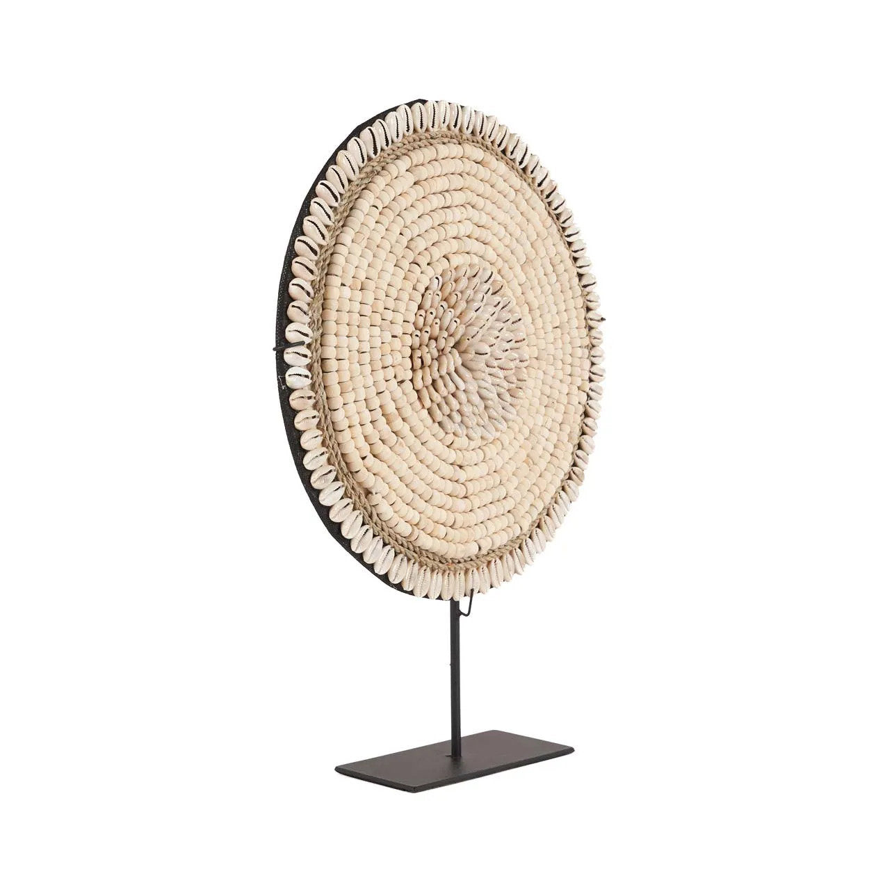 De schelp Martinique op standaard - natuurlijk wit