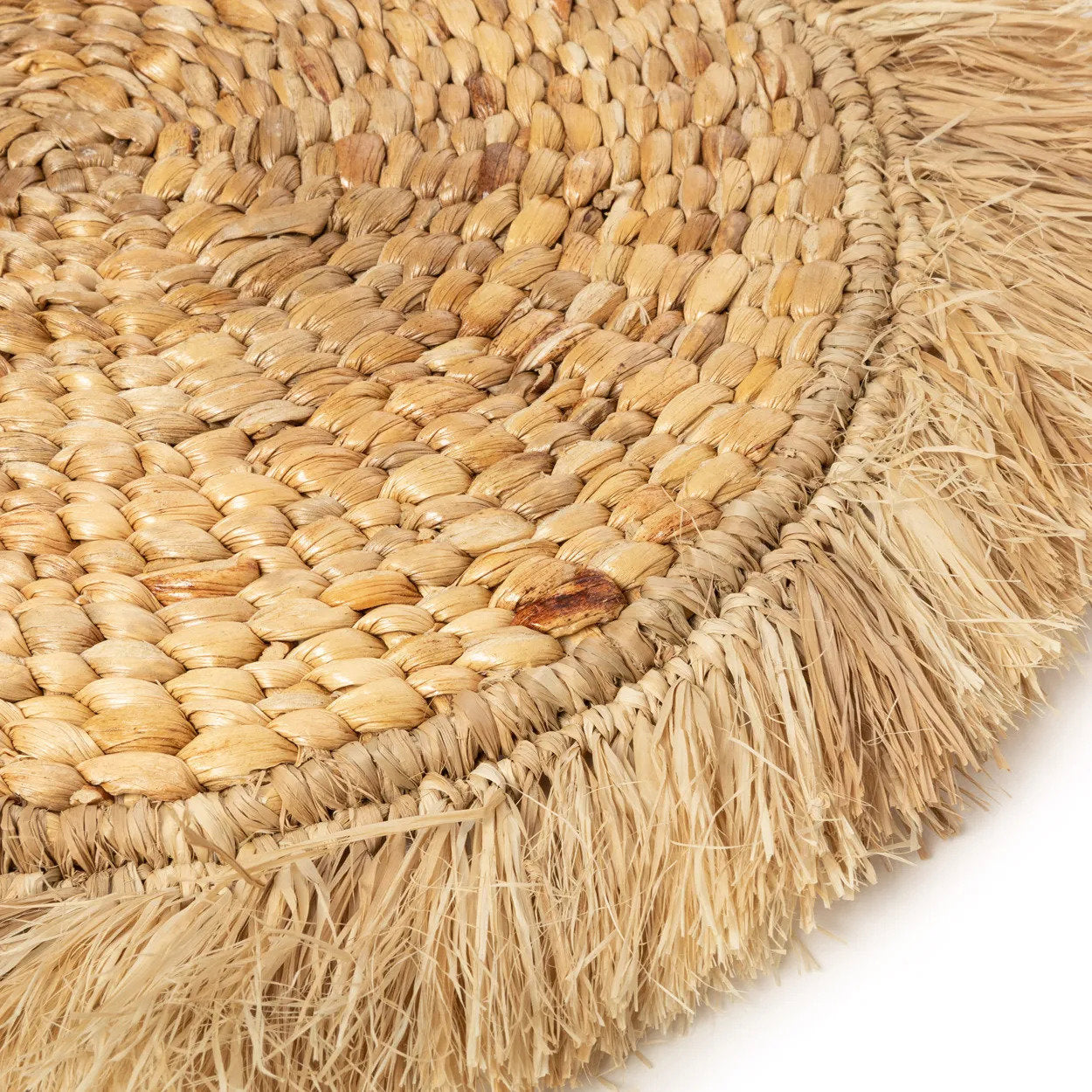 De raffia-placemat van waterhyacint - naturel