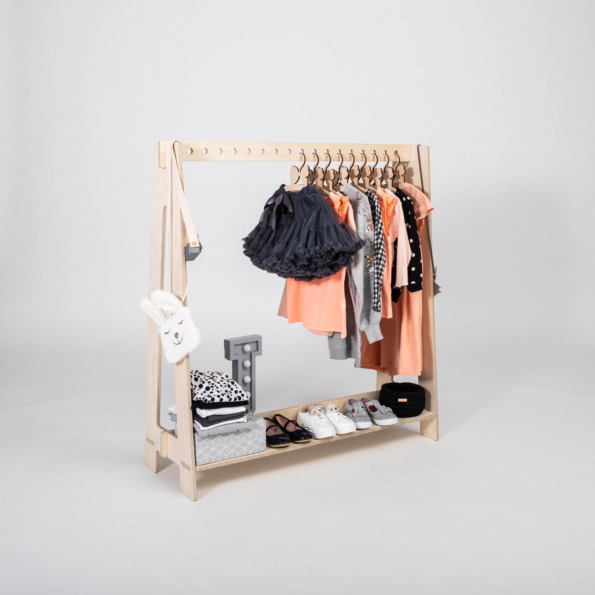 Montessori kledingrek, hout