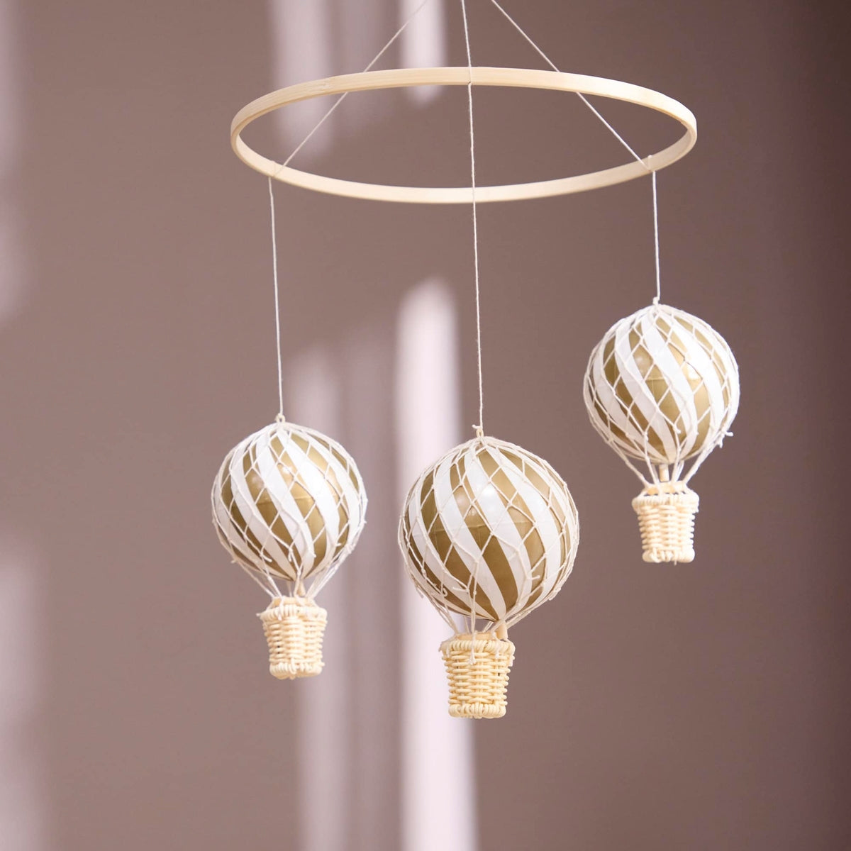 Luchtballonmobiel - Goud