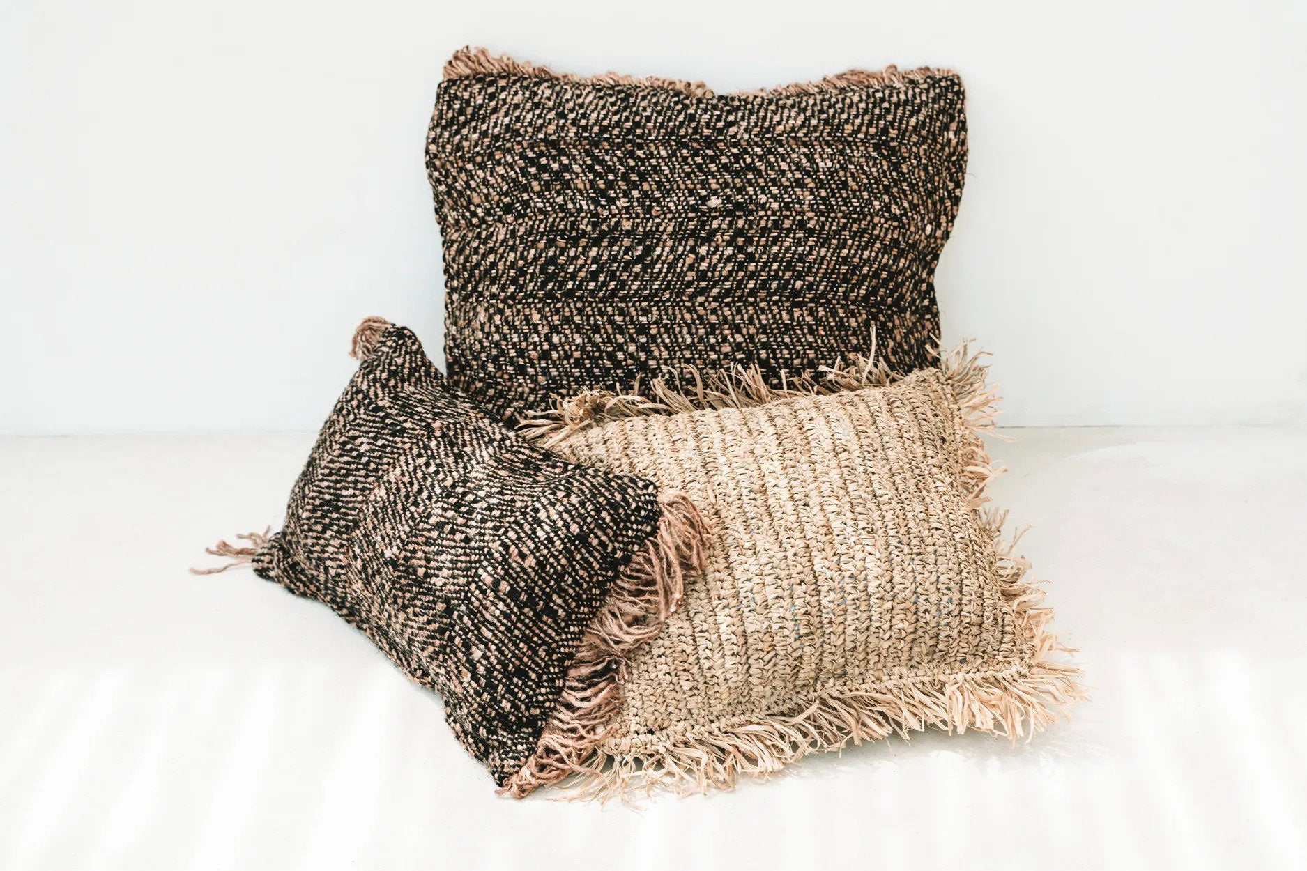 The Oh My Gee Kussenhoes - Zwart-koper - 30x50