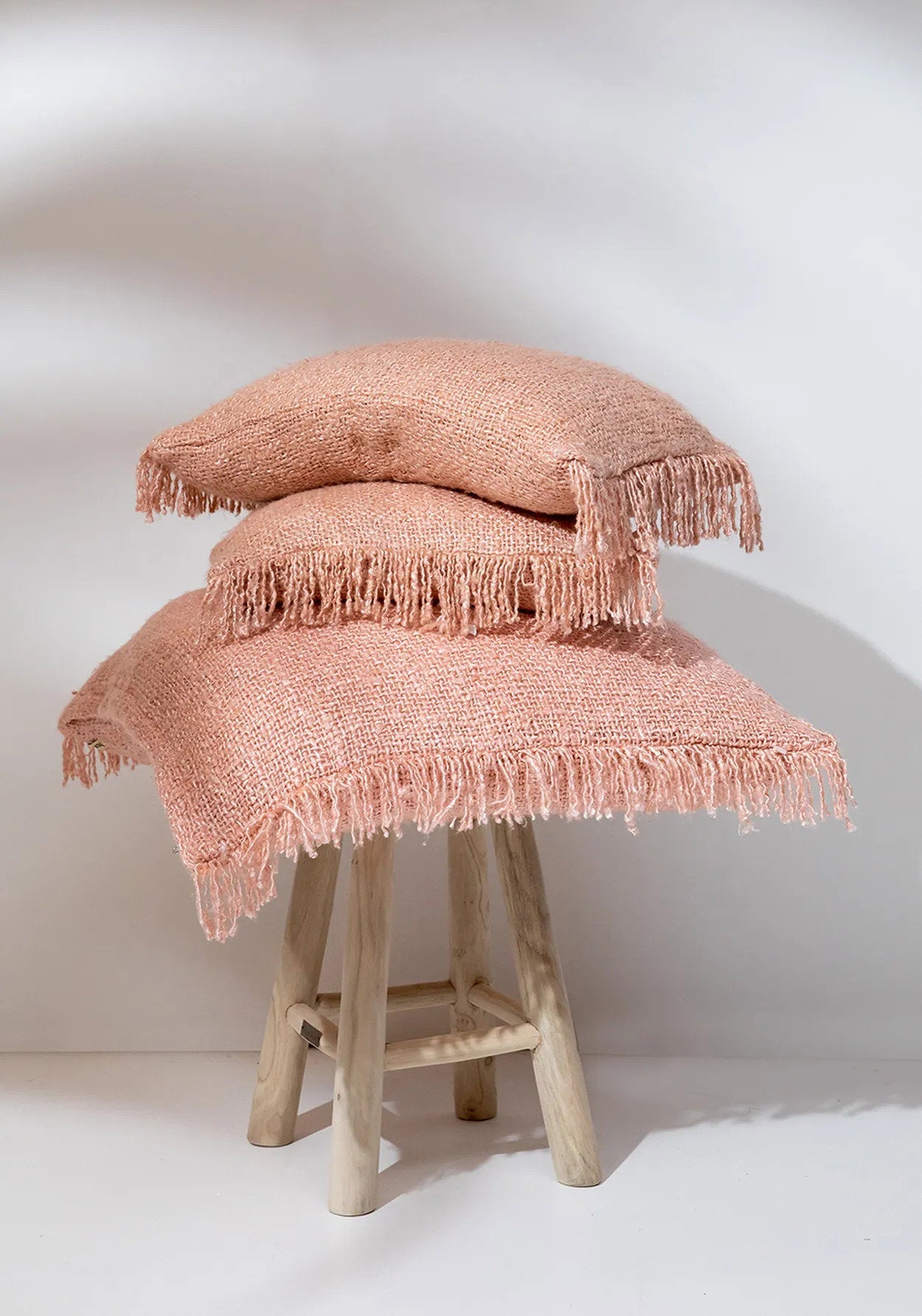 De Oh My Gee kussenhoes - zalmroze - 60x60