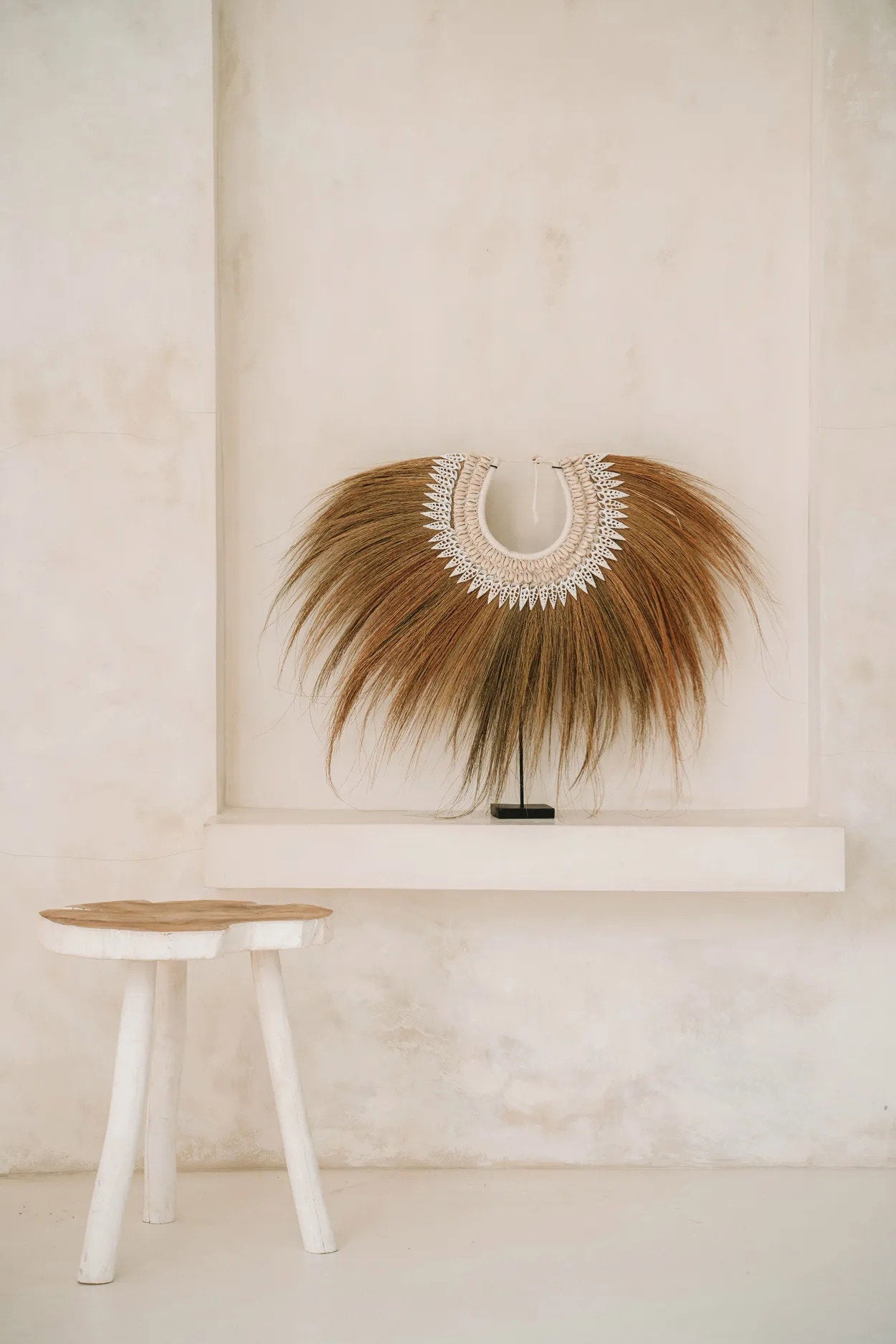 De organische bijzettafel - natuurwit