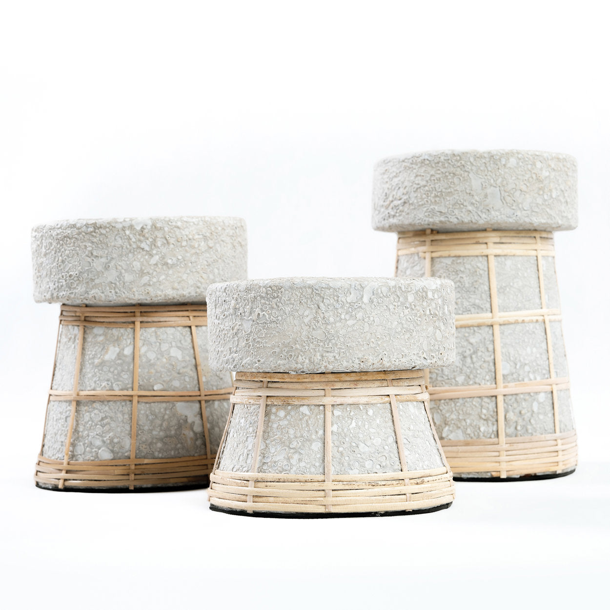 De Serene Kandelaar - Beton Naturel - M