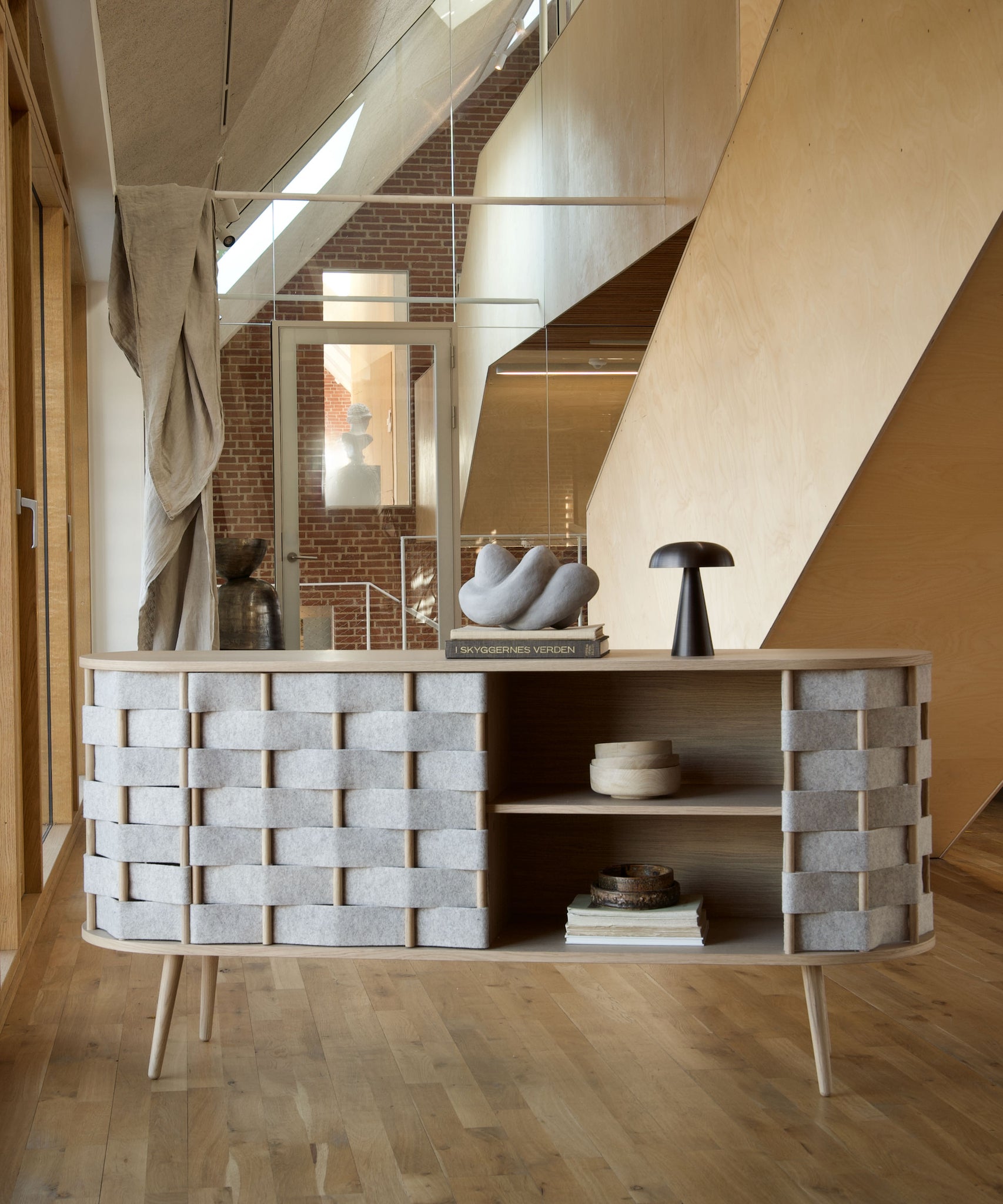 Vilten dressoir, naturel eiken, 160 cm