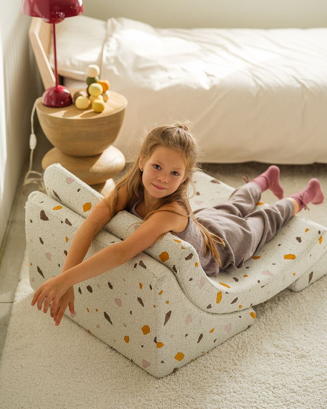 Wigiwama Terrazzo Moon Chair - Meerkleurig