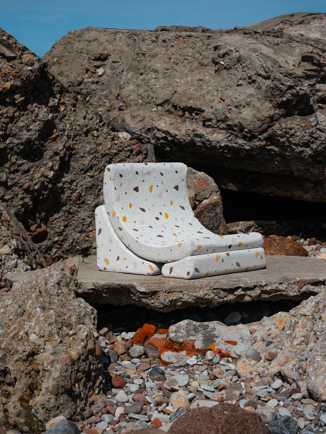 Wigiwama Terrazzo Moon Chair - Meerkleurig