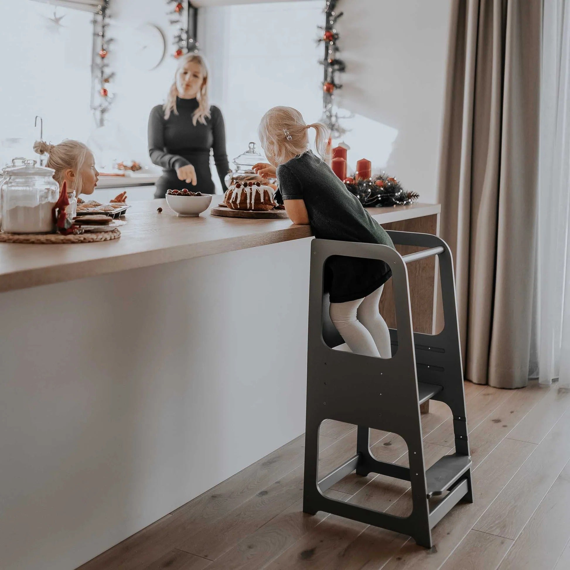 Keukentoren met krijtbord - grijs hout