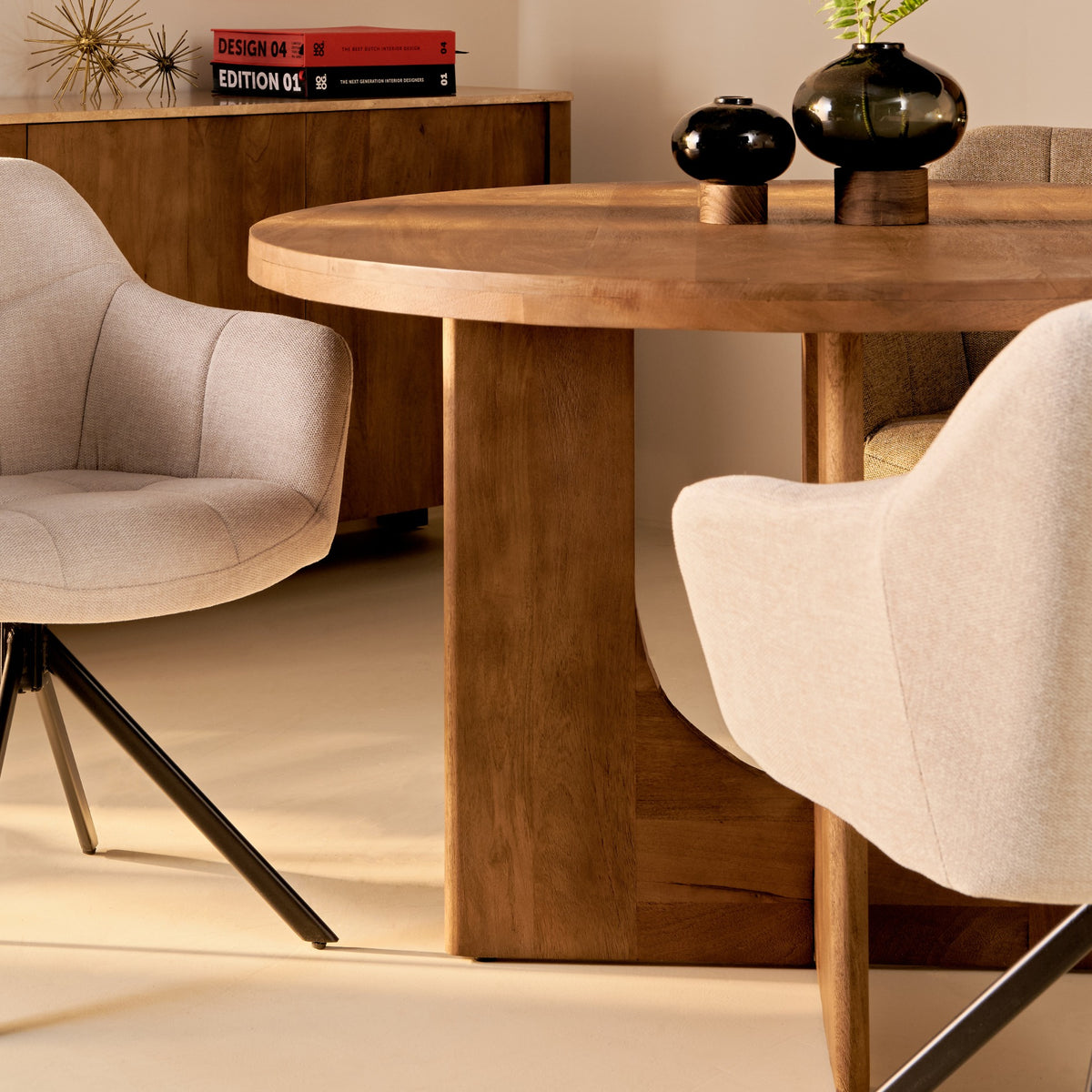Nova Eettafel - Bruin Ø150cm